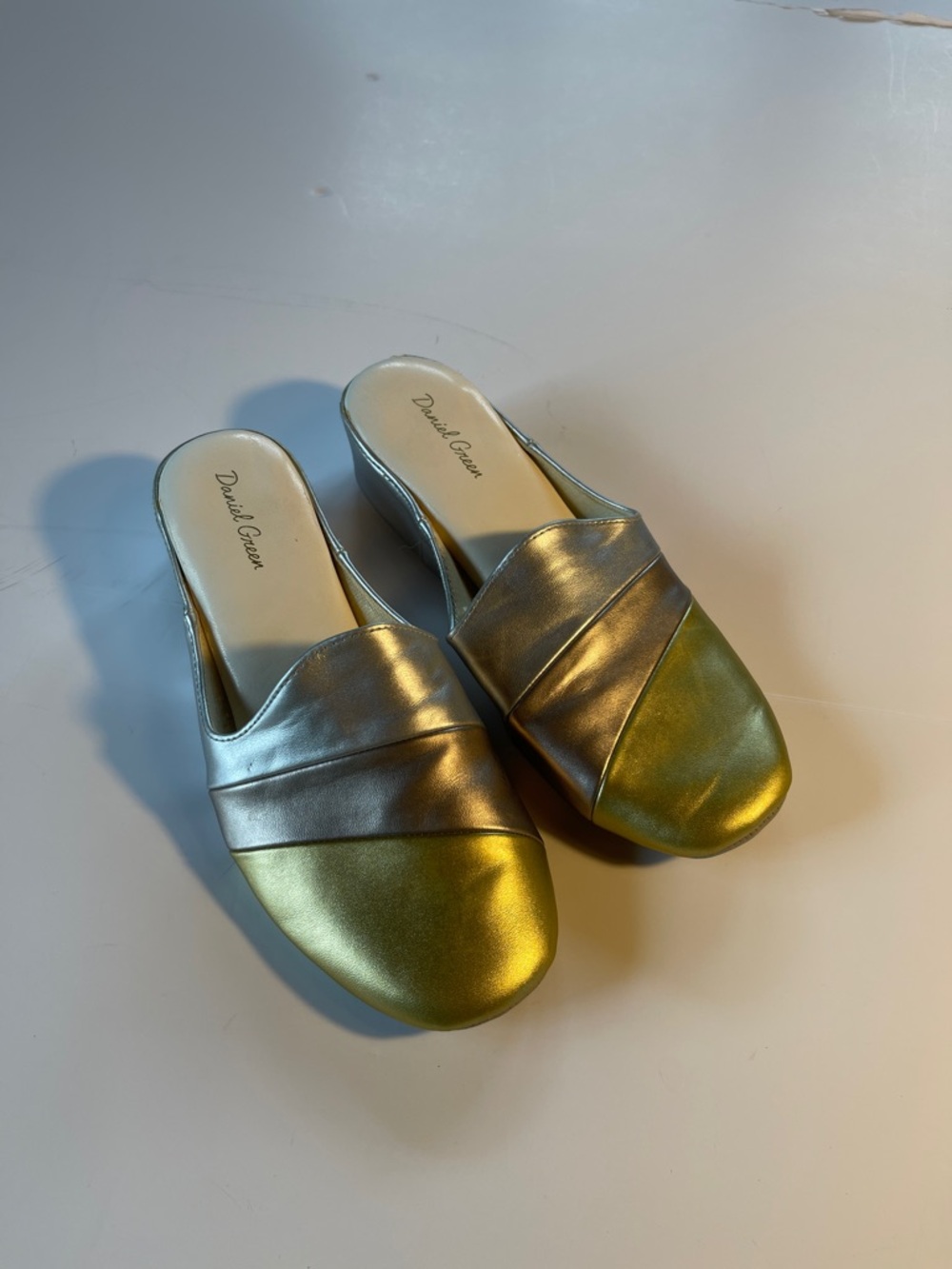 Daniel Green Metallic Gold & Silver Slip-On house-shoes for Women Size 8 W.